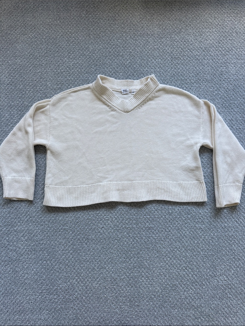 GAP Cream V-Neck Knit cropped  Sweater Top for Kids